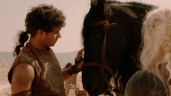 extant_GameOfThrones_2x01-TheNorthRemembers_1708