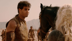 extant_GameOfThrones_2x01-TheNorthRemembers_1713