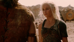 extant_GameOfThrones_2x01-TheNorthRemembers_1714