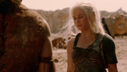 extant_GameOfThrones_2x01-TheNorthRemembers_1717
