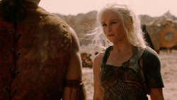 extant_GameOfThrones_2x01-TheNorthRemembers_1719