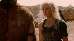 extant_GameOfThrones_2x01-TheNorthRemembers_1721
