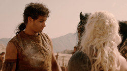 extant_GameOfThrones_2x01-TheNorthRemembers_1723