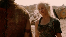 extant_GameOfThrones_2x01-TheNorthRemembers_1735