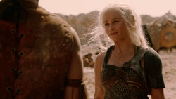 extant_GameOfThrones_2x01-TheNorthRemembers_1737