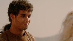 extant_GameOfThrones_2x01-TheNorthRemembers_1741