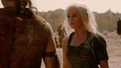 extant_GameOfThrones_2x01-TheNorthRemembers_1744