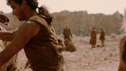 extant_GameOfThrones_2x01-TheNorthRemembers_1746