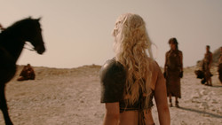 extant_GameOfThrones_2x01-TheNorthRemembers_1764