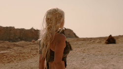 extant_GameOfThrones_2x01-TheNorthRemembers_1769