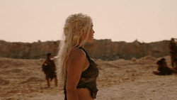 extant_GameOfThrones_2x01-TheNorthRemembers_1771