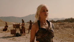 extant_GameOfThrones_2x01-TheNorthRemembers_1777