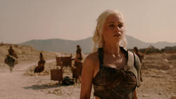 extant_GameOfThrones_2x01-TheNorthRemembers_1778