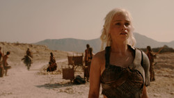 extant_GameOfThrones_2x01-TheNorthRemembers_1779