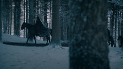extant_GameOfThrones_2x01-TheNorthRemembers_1828