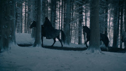 extant_GameOfThrones_2x01-TheNorthRemembers_1831