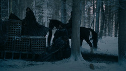 extant_GameOfThrones_2x01-TheNorthRemembers_1842