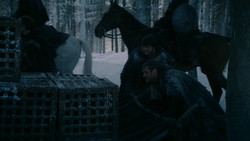 extant_GameOfThrones_2x01-TheNorthRemembers_1854