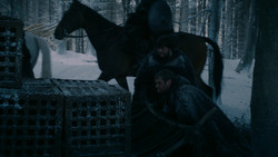 extant_GameOfThrones_2x01-TheNorthRemembers_1855