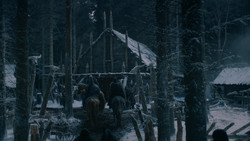 extant_GameOfThrones_2x01-TheNorthRemembers_1868