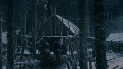 extant_GameOfThrones_2x01-TheNorthRemembers_1869