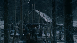 extant_GameOfThrones_2x01-TheNorthRemembers_1871