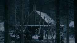 extant_GameOfThrones_2x01-TheNorthRemembers_1875