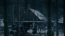 extant_GameOfThrones_2x01-TheNorthRemembers_1876