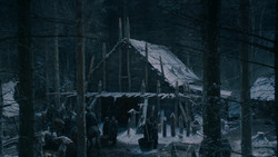 extant_GameOfThrones_2x01-TheNorthRemembers_1877
