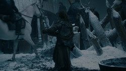 extant_GameOfThrones_2x01-TheNorthRemembers_1899