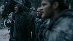 extant_GameOfThrones_2x01-TheNorthRemembers_1903