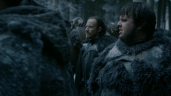 extant_GameOfThrones_2x01-TheNorthRemembers_1905