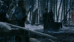 extant_GameOfThrones_2x01-TheNorthRemembers_1931