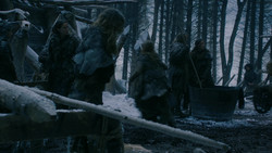 extant_GameOfThrones_2x01-TheNorthRemembers_1934