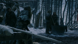 extant_GameOfThrones_2x01-TheNorthRemembers_1937