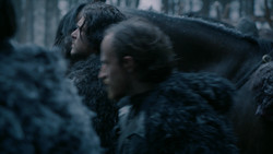 extant_GameOfThrones_2x01-TheNorthRemembers_1957