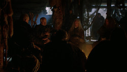 extant_GameOfThrones_2x01-TheNorthRemembers_1990