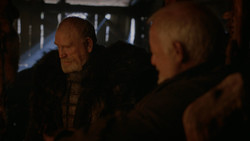 extant_GameOfThrones_2x01-TheNorthRemembers_2012