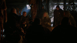 extant_GameOfThrones_2x01-TheNorthRemembers_2056