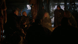 extant_GameOfThrones_2x01-TheNorthRemembers_2066
