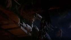 extant_GameOfThrones_2x01-TheNorthRemembers_2126