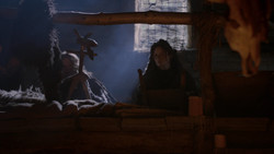 extant_GameOfThrones_2x01-TheNorthRemembers_2137