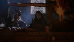 extant_GameOfThrones_2x01-TheNorthRemembers_2138