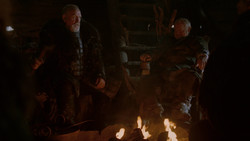 extant_GameOfThrones_2x01-TheNorthRemembers_2212