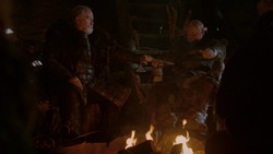 extant_GameOfThrones_2x01-TheNorthRemembers_2214