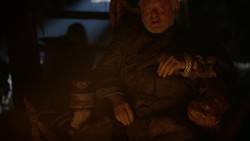 extant_GameOfThrones_2x01-TheNorthRemembers_2233