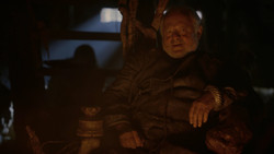 extant_GameOfThrones_2x01-TheNorthRemembers_2235