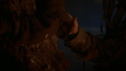 extant_GameOfThrones_2x01-TheNorthRemembers_2290