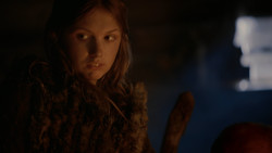 extant_GameOfThrones_2x01-TheNorthRemembers_2293