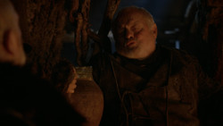 extant_GameOfThrones_2x01-TheNorthRemembers_2295